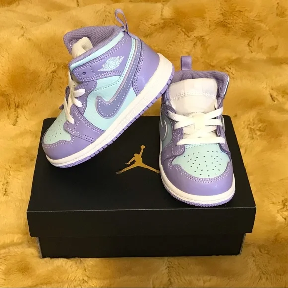 Jordan | Shoes | Brand New Air Jordan Mid Purple Pulse  display picture 3